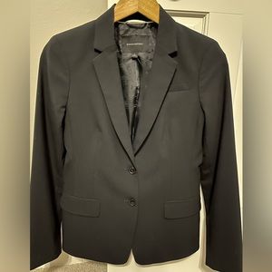 Banana Republic women’s wool suit jacket.  Size 6.  EUC
